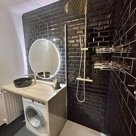L'heliodore, 4 Prs Standing, Clim, Parking Apartment